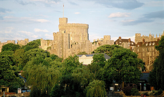 windsor castle with blue sky